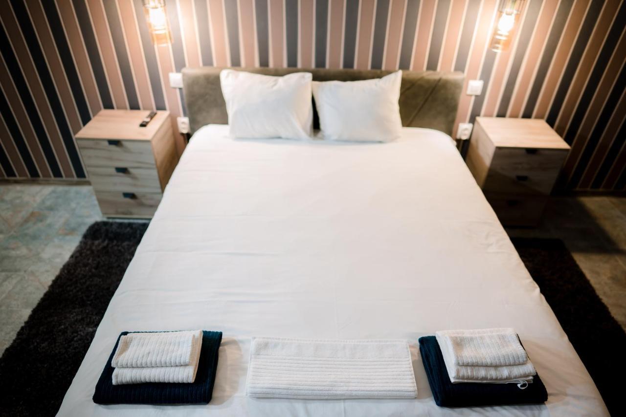 בוקרשט Mavie Apartment Boutique מראה חיצוני תמונה